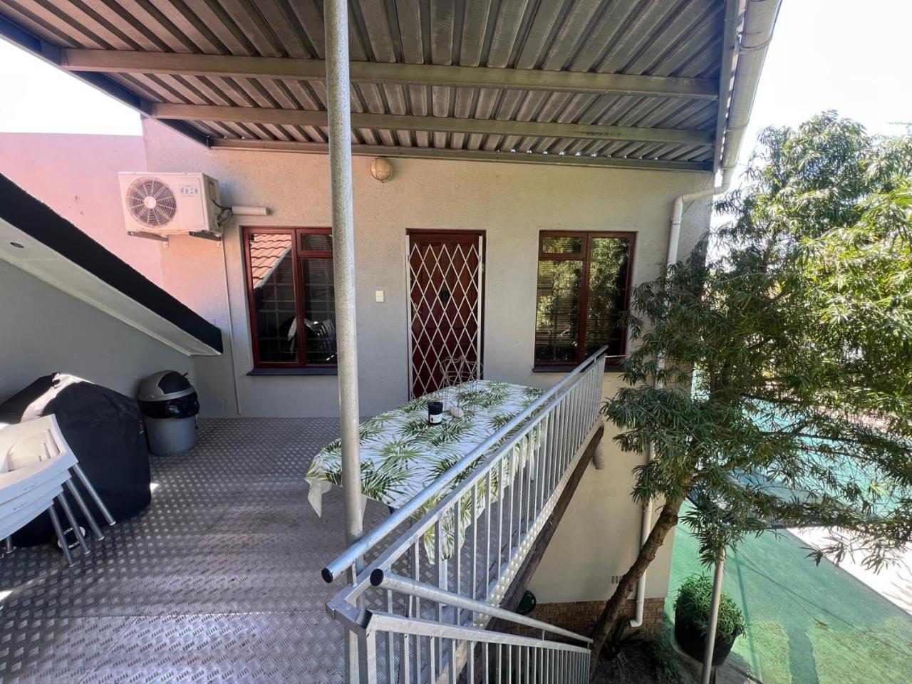 3 On Nebraska Accommodation Bellville Exterior photo